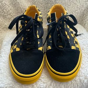 NWT size 6.5m black and yellow checkered Old Skool vans